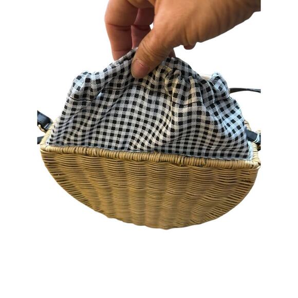 Straw Studios Crescent Crossbody Bag - Picture 4 of 7